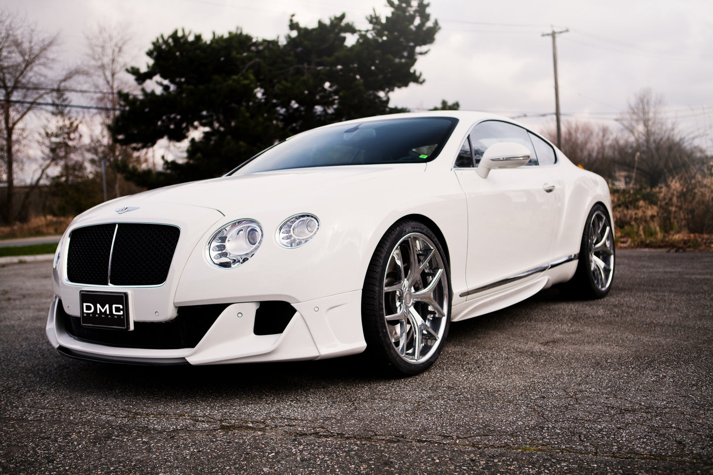 Spoiler bagażnika z włókna węglowego typu „skrzydło kaczki” DMC do Bentley Continental GT Coupé i GTC 2012-2018