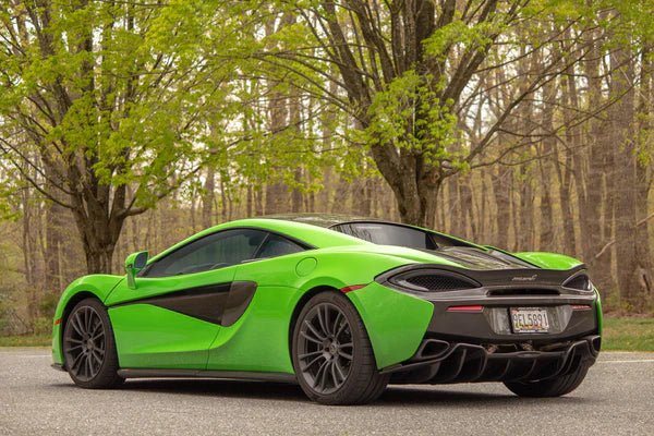 Bas de caisse jupes droite / gauche de style OEM McLaren 570S 2016 - 2017 en fibre de Carbone haute brillance - KDMPARTS EUROPE TUNING STORE