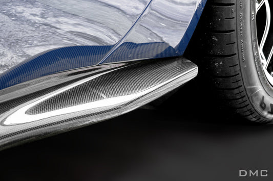 Bas de caisse latéraux en fibre de carbone de DMC pour Ferrari 812 SuperFast, GTS et Competizione - KDMPARTS EUROPE TUNING STORE