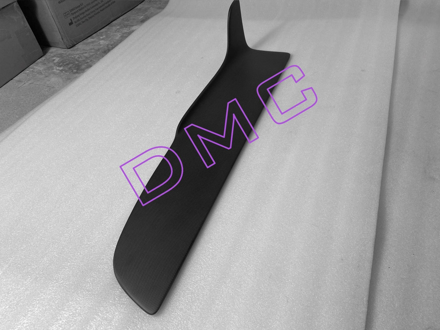 Bas de caisse latéraux en fibre de carbone de DMC pour Ferrari F8 Tributo Coupé et Spider d'origine - KDMPARTS EUROPE TUNING STORE