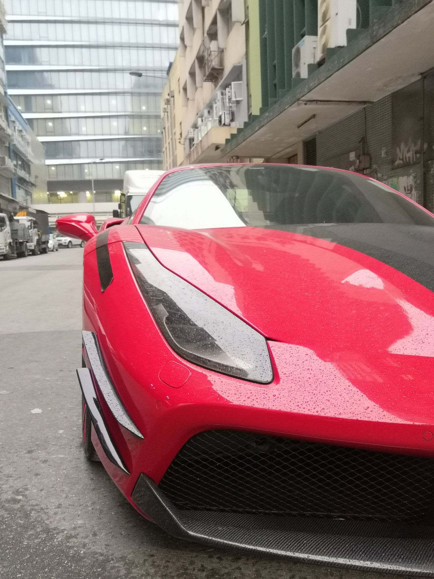 Canards de pare chocs avant F1 « Spéciale » en fibre de carbone de DMC pour Ferrari 488 GTB Coupé et Spider - KDMPARTS EUROPE TUNING STORE