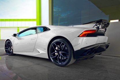 Diffuseur arrière en fibre de carbone « Afari » de DMC pour Lamborghini Huracan Coupé et Spyder d'origine - KDMPARTS EUROPE TUNING STORE