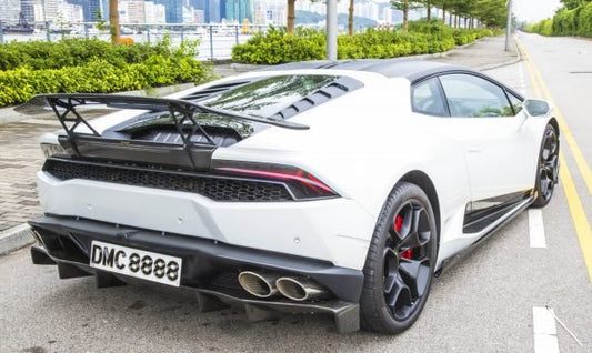 Diffuseur arrière en fibre de carbone « Afari » de DMC pour Lamborghini Huracan Coupé et Spyder d'origine - KDMPARTS EUROPE TUNING STORE