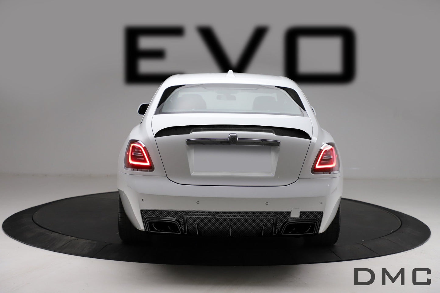 Diffuseur arrière en fibre de carbone de DMC pour Rolls Royce Ghost Black Badge Série 3 2021+ - KDMPARTS EUROPE TUNING STORE