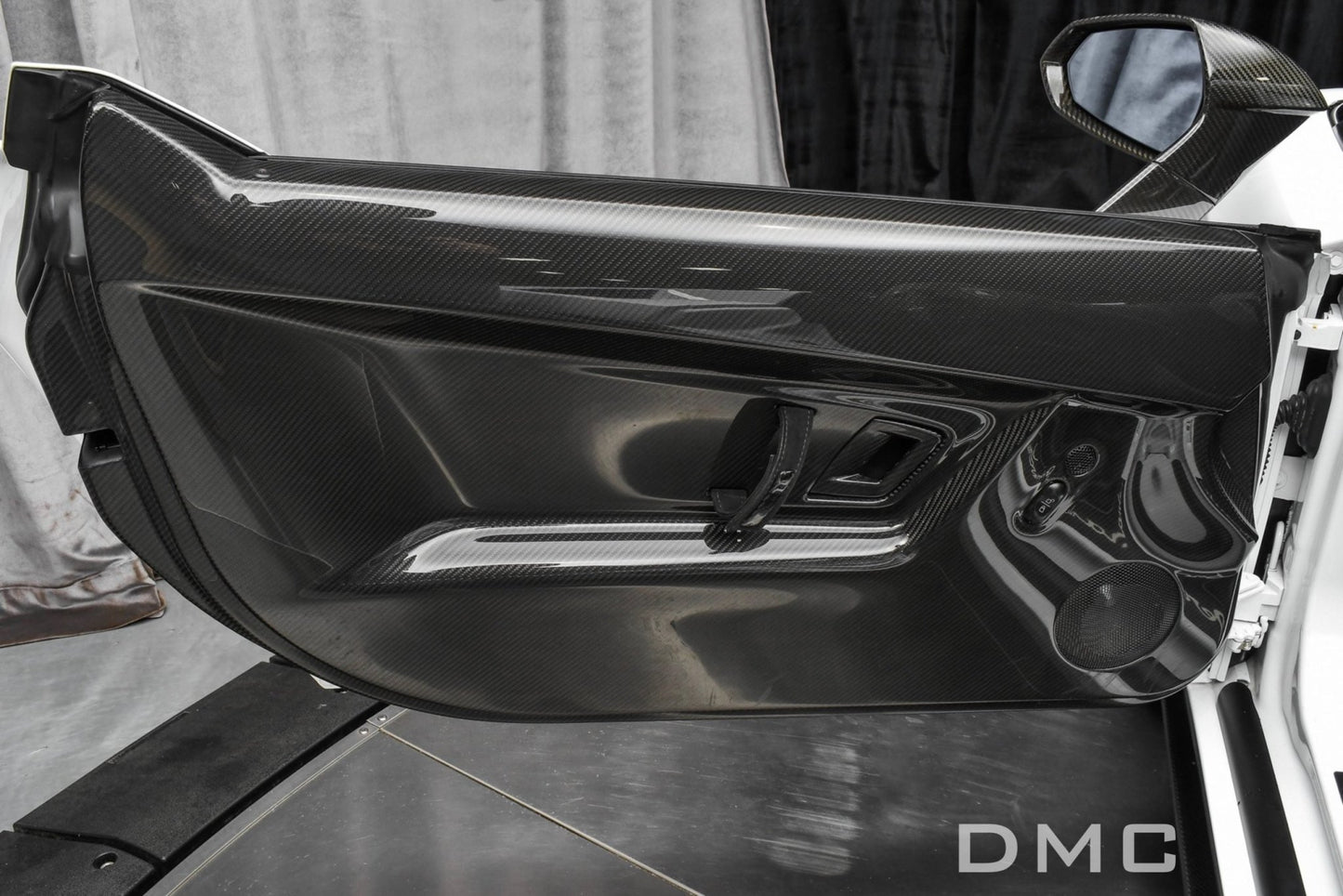 Ensemble de panneaux de porte en fibre de carbone « Superleggera » DMC pour Lamborghini Gallardo Coupé et Spyder d'origine - KDMPARTS EUROPE TUNING STORE