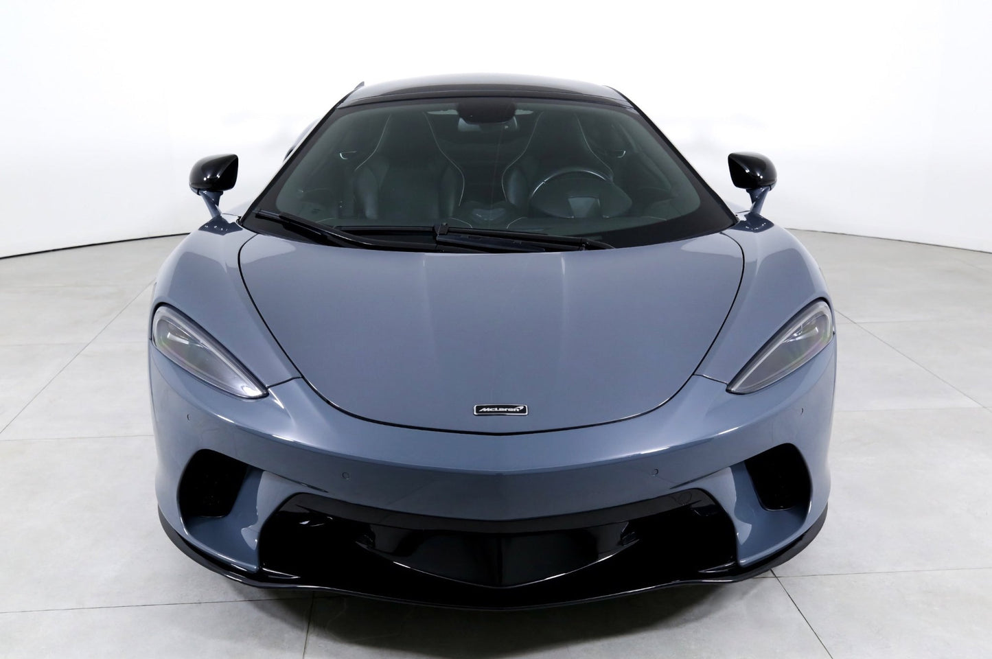 Lame de pare chocs avant en fibre de carbone style P1 Senna de DMC pour McLaren GT - KDMPARTS EUROPE TUNING STORE