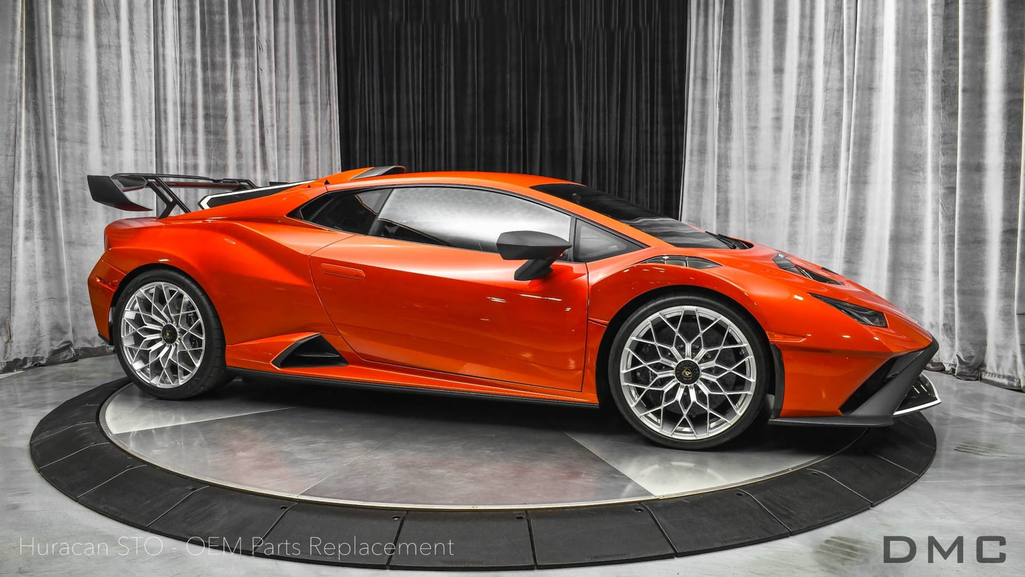 Panneaux de capot en fibre de carbone « STO » de DMC pour Lamborghini Huracan STO Coupé et Spyder - KDMPARTS EUROPE TUNING STORE