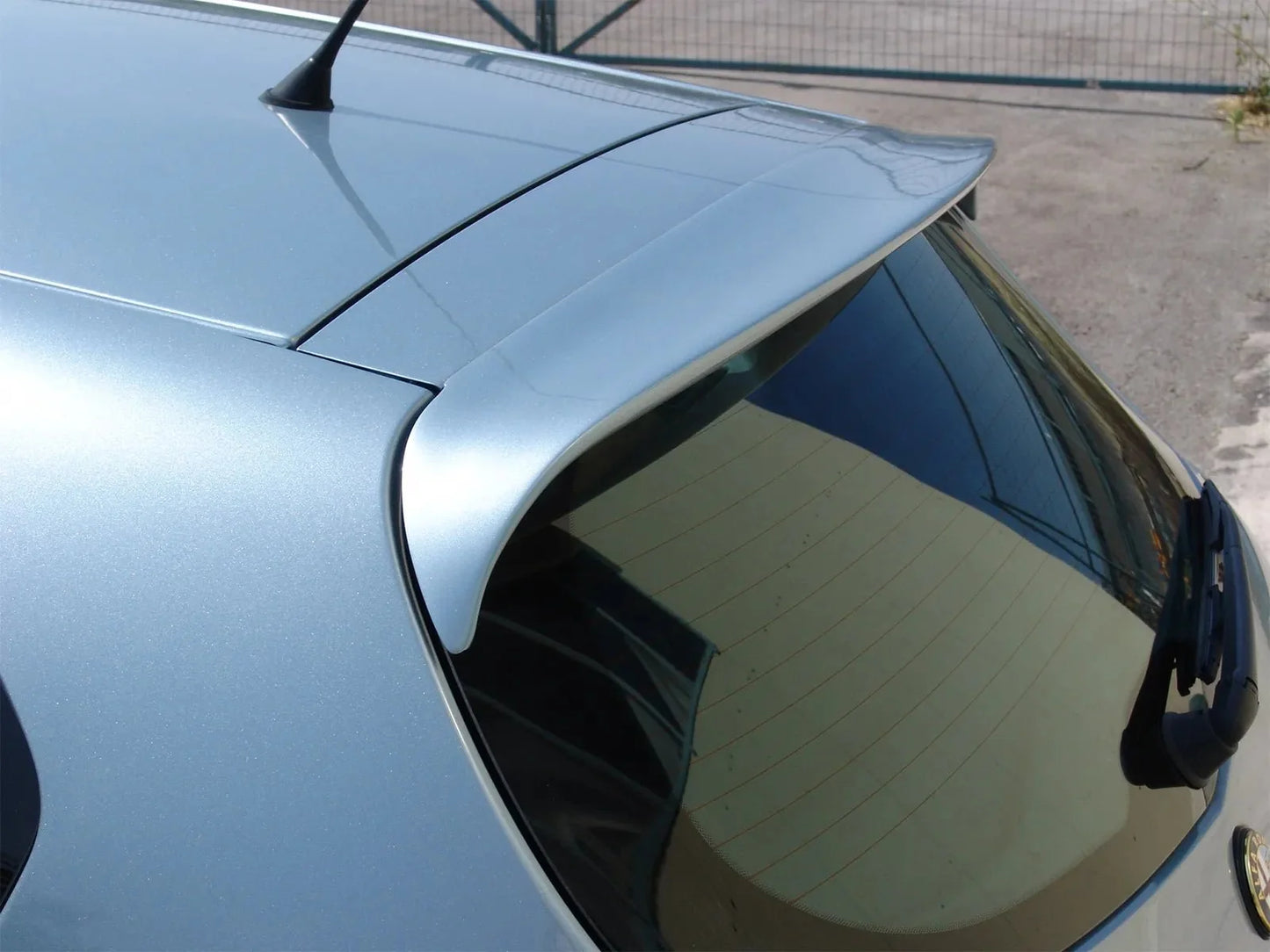 Aileron de toit pour Alfa Romeo 147 - MS accessoires Auto