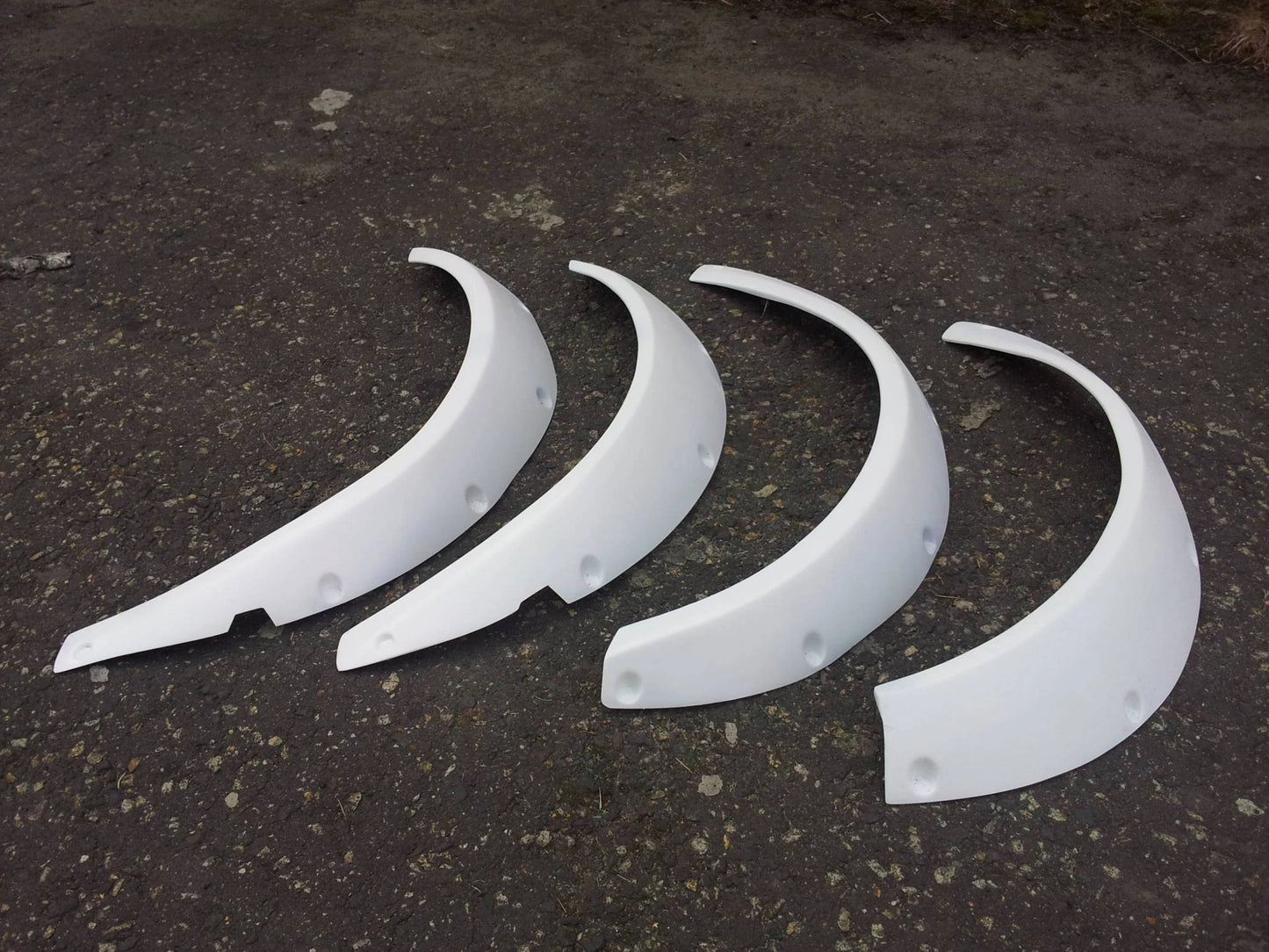 FRONT / REAR FENDER EXTENSIONS FOR BMW E30