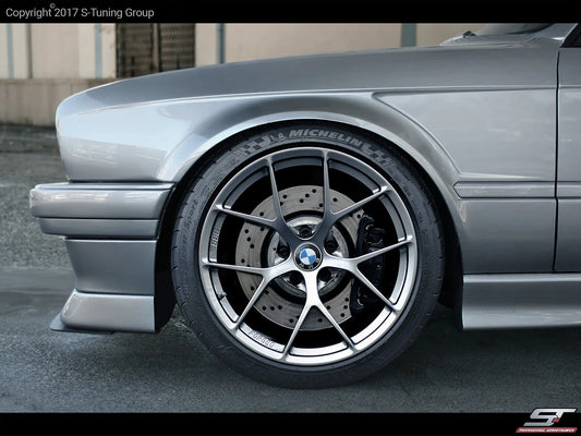 FRONT RIGHT / LEFT WINGS FOR BMW E30
