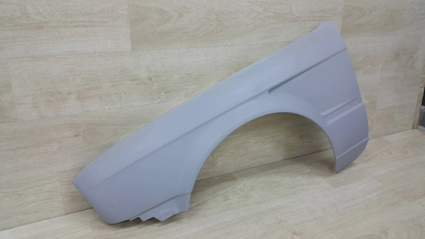 FRONT RIGHT / LEFT WINGS FOR BMW E30