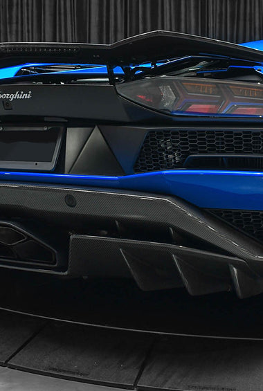 Diffuseur arrière en fibre de carbone « Tecno » de DMC pour Lamborghini Aventador S Coupé et Roadster d'origine