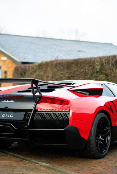 Pare chocs arrière avec diffuseur en fibre de carbone « SV / Superveloce » de DMC pour Lamborghini Murcielago Coupé et Roadster d'origine