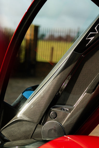 Panneaux de porte en fibre de carbone « SV / Superveloce » de DMC pour Lamborghini Murcielago Coupé et Roadster d'origine