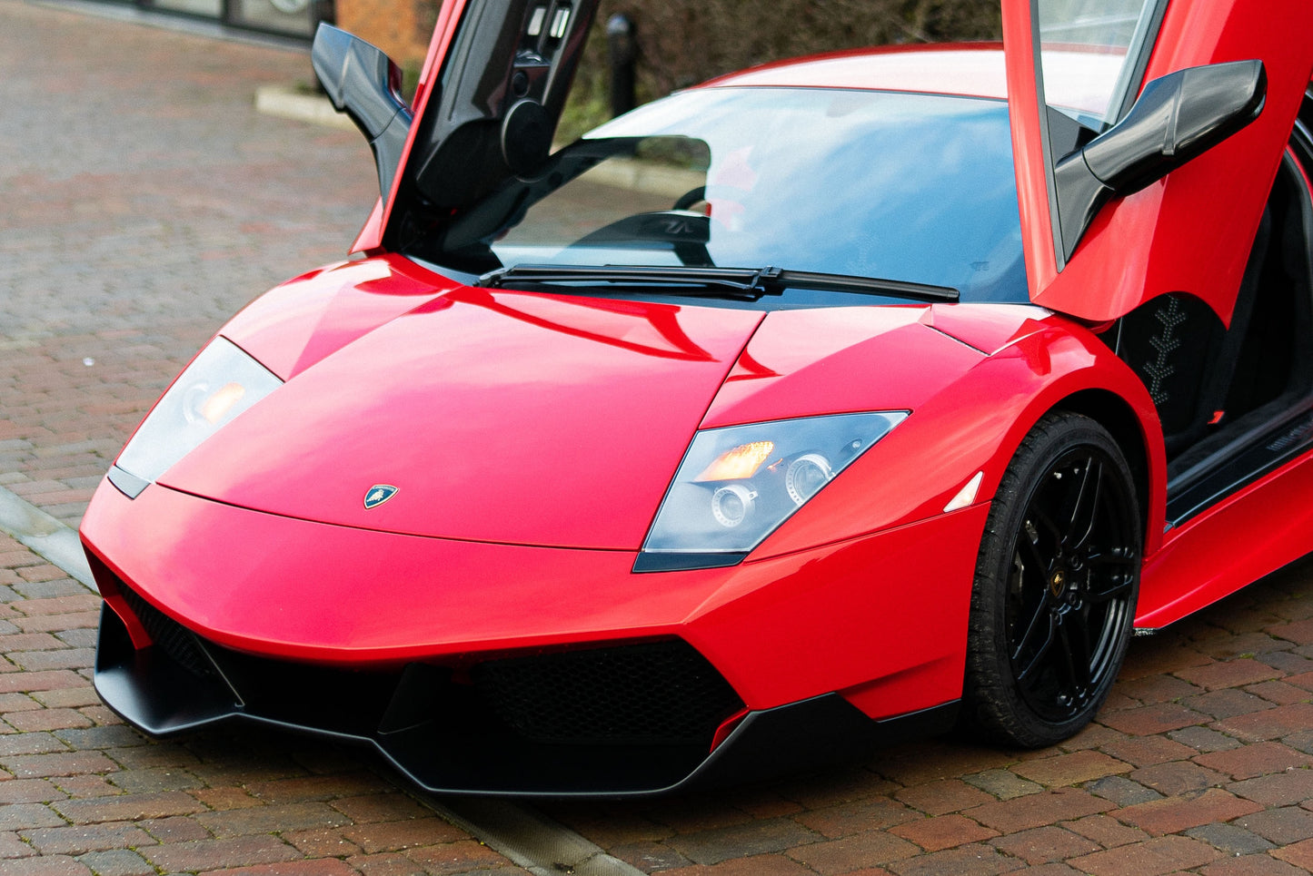 Kit carrosserie en fibre de carbone « SV / Superveloce » de DMC pour Lamborghini Murcielago Coupé et Roadster d'origine