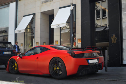 Bas de caisse latéraux en fibre de carbone de DMC Estremo pour Ferrari 458 Italia Coupé et Spider d'origine et modèles Aperta et Speciale