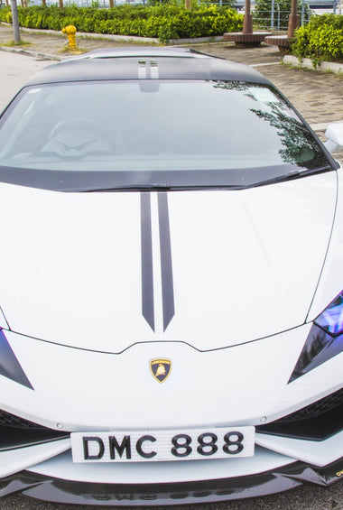 Lame de pare chocs avant en fibre de carbone « Berlin » de DMC pour Lamborghini Huracan Coupé et Spyder d'origine