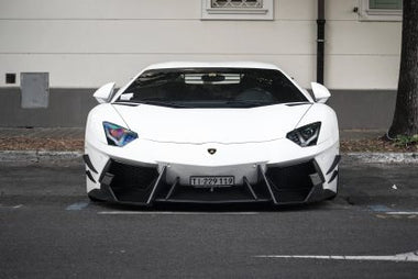 Pare chocs avant en fibre de carbone Aventador « SV-E » DMC Lamborghini Coupé et Roadster d'origine