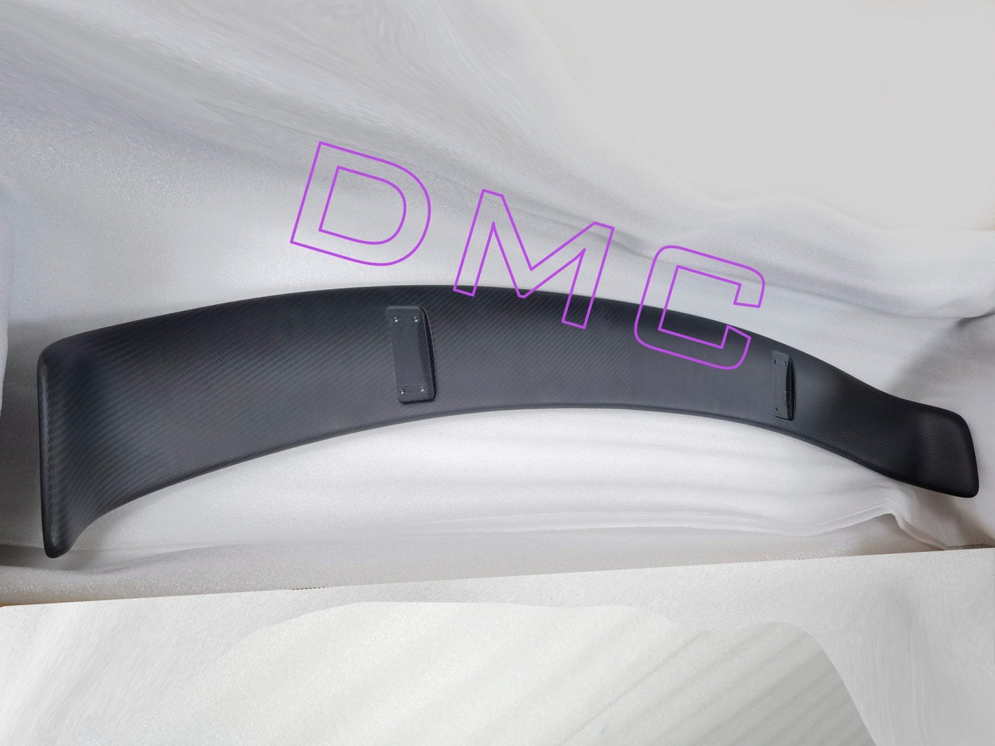 Aileron arrière en fibre de carbone de DMC pour DB 11 Coupé et Volante d'origine - KDMPARTS EUROPE TUNING STORE