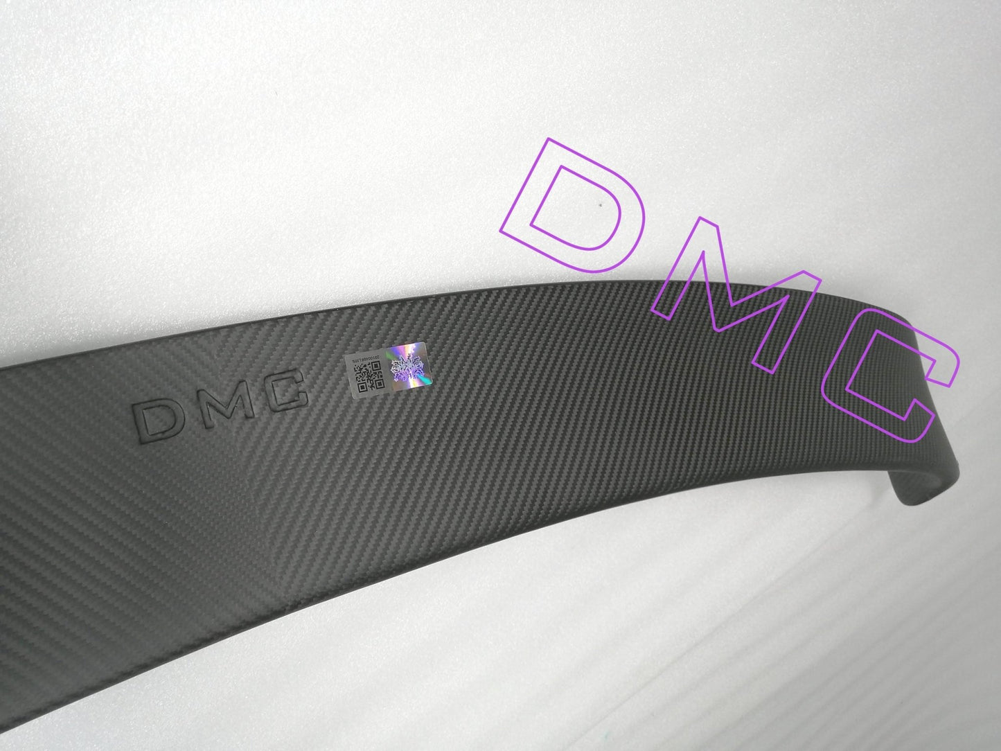 Aileron arrière en fibre de carbone de DMC pour DB 11 Coupé et Volante d'origine - KDMPARTS EUROPE TUNING STORE