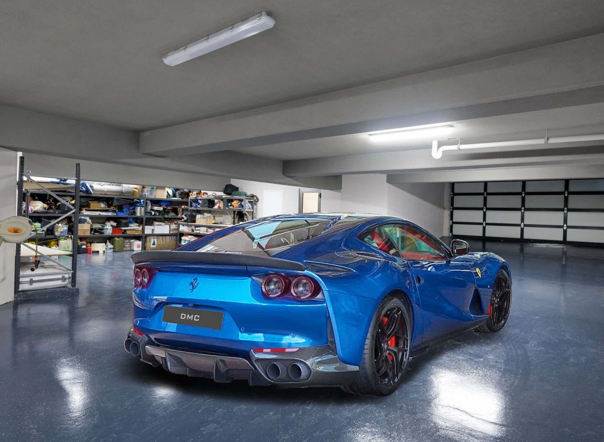 Aileron arrière en fibre de carbone de DMC pour Ferrari 812 SF avec le coffre Superfast d'origine, style Competizione - KDMPARTS EUROPE TUNING STORE
