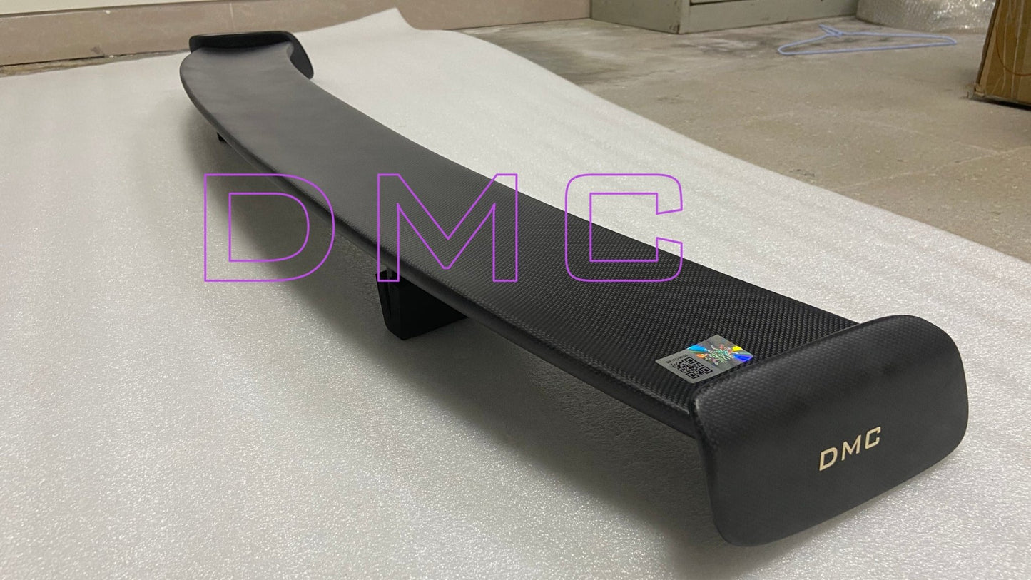 Aileron arrière en fibre de carbone « F1 » de DMC pour Aston Martin Vantage Coupé et Roadster d'origine 2018+ - KDMPARTS EUROPE TUNING STORE