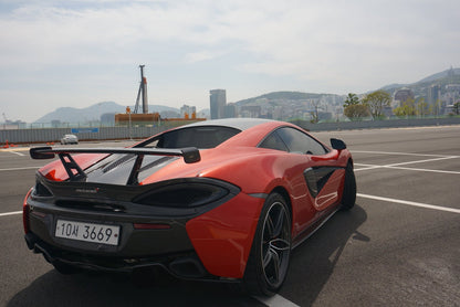 Bas de caisse latéraux en fibre de carbone de DMC pour McLaren 570S coupé et spyder d'origine - KDMPARTS EUROPE TUNING STORE