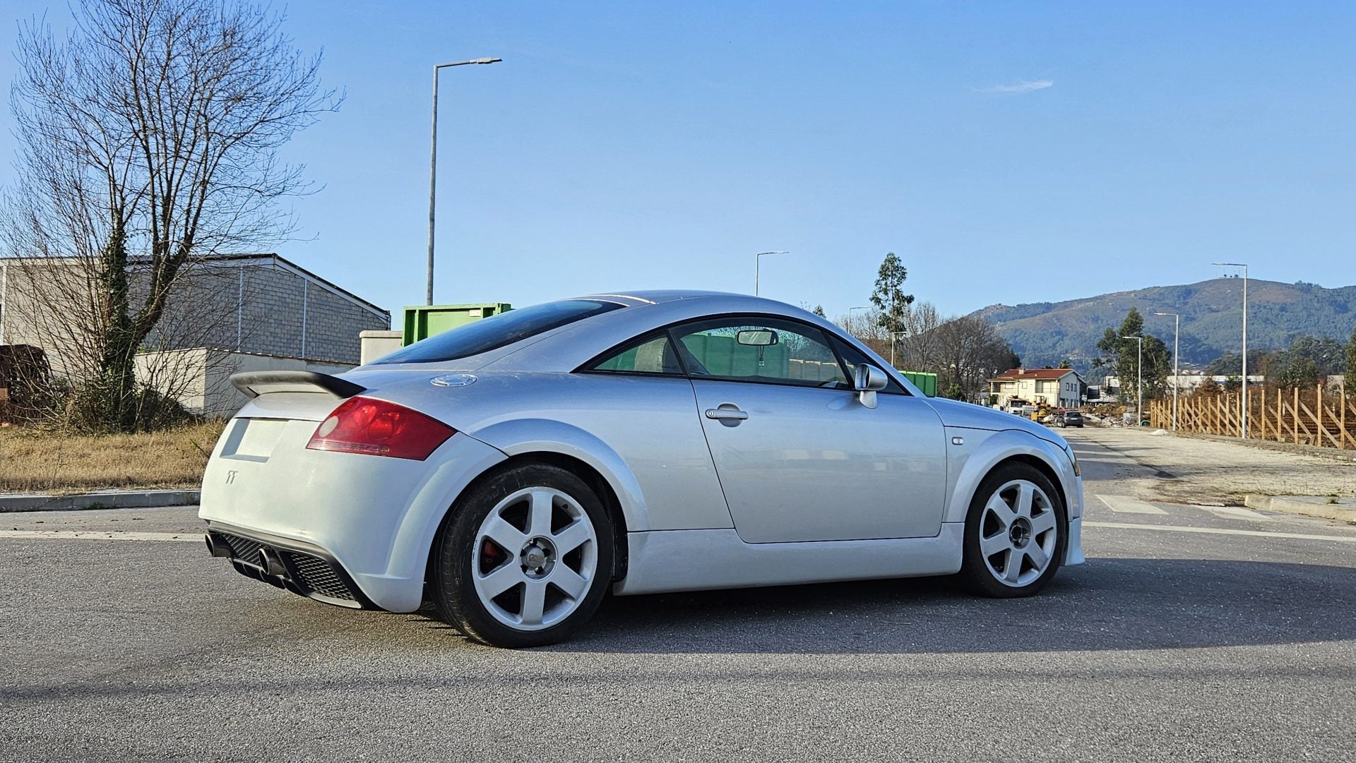 BAS DE CAISSE LATÉRAUX POUR AUDI TT 8N COUPÉ/CABRIOLET ( 98 - 05 ) - KDMPARTS EUROPE TUNING STORE