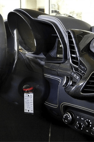 Cadre de compteur de tableau de bord pour Ferrari F458 Italia Coupe / Spider Spéciale en fibre de Carbone haute brillance - KDMPARTS EUROPE TUNING STORE