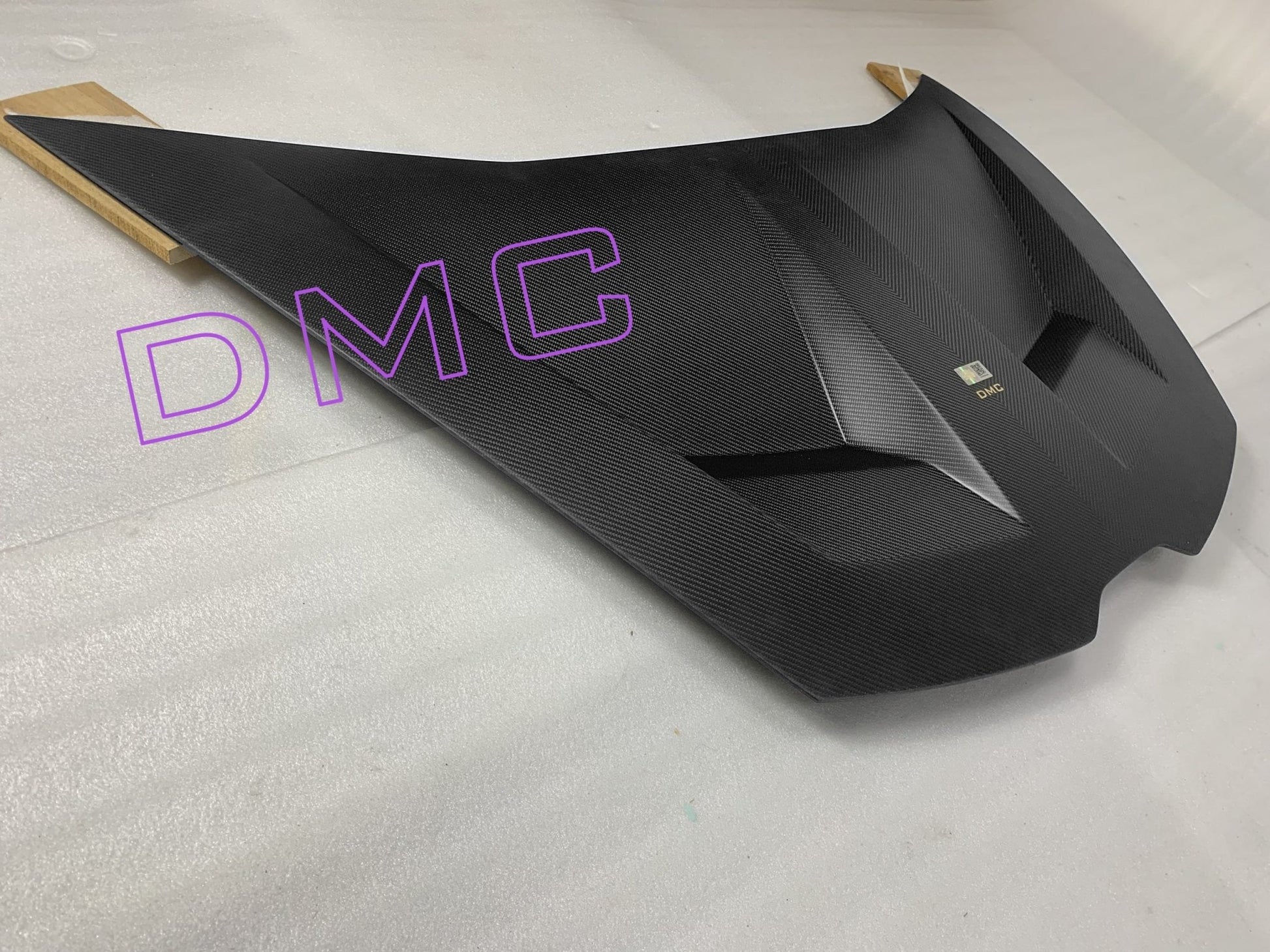 Capot avant en fibre de carbone de DMC pour Lamborghini Huracan Coupé et Spyder d'origine - KDMPARTS EUROPE TUNING STORE