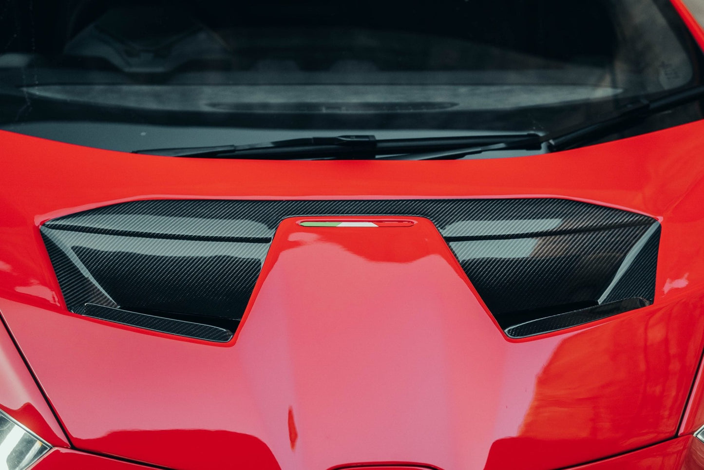 Capot avant en fibre de carbone « STO » de DMC pour Lamborghini Huracan STO Coupé et Spyder, transforme en Super Trofeo Omologate - KDMPARTS EUROPE TUNING STORE