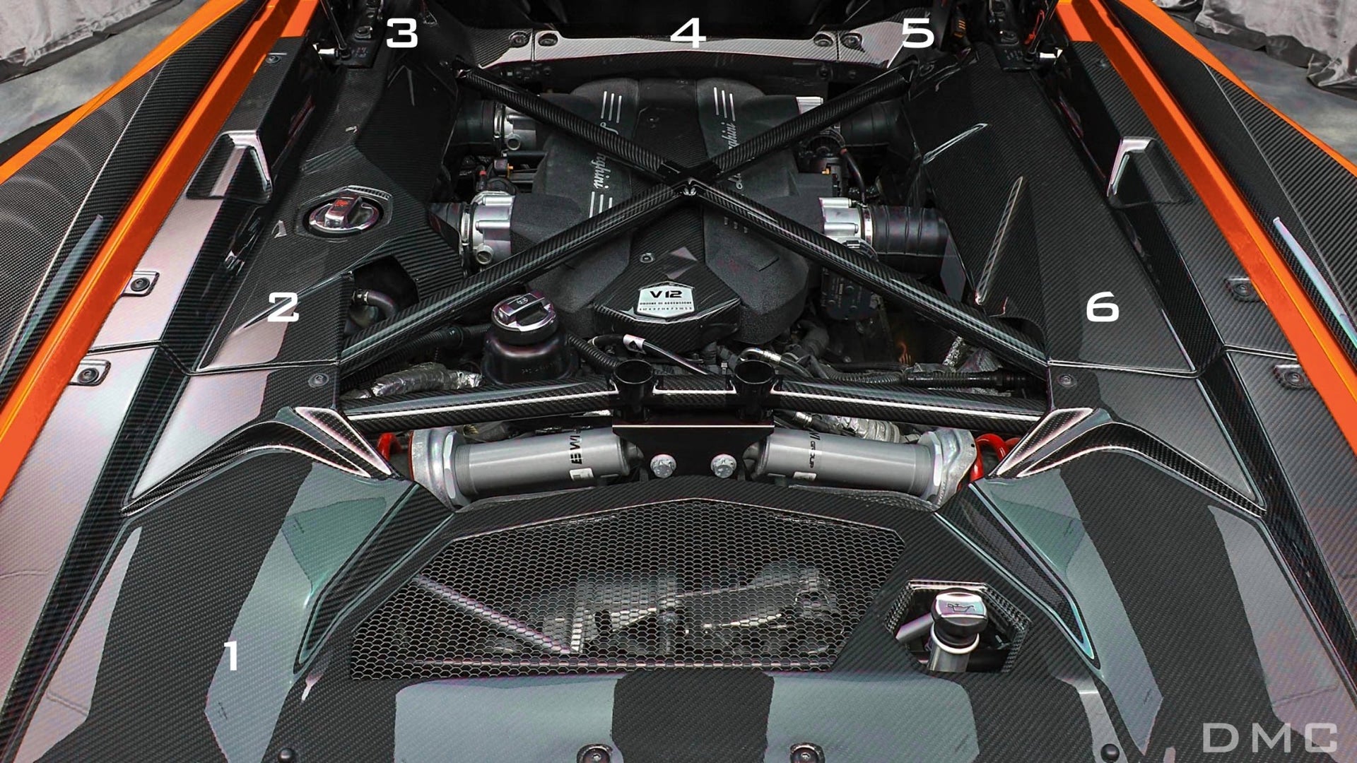 Compartiment moteur en fibre de carbone DMC pour Lamborghini Aventador Coupé et Roadster d'origine - KDMPARTS EUROPE TUNING STORE