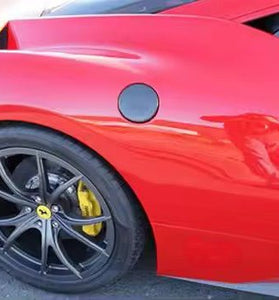 Couvercle de bouchon de réservoir pour Ferrari F458 Coupé Italia / Spider en fibre de Carbone haute brillance - KDMPARTS EUROPE TUNING STORE