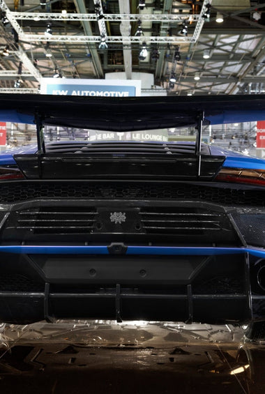 Diffuseur arrière en fibre de carbone « E - GT » de DMC pour Lamborghini Huracan Coupé et Spyder d'origine - KDMPARTS EUROPE TUNING STORE