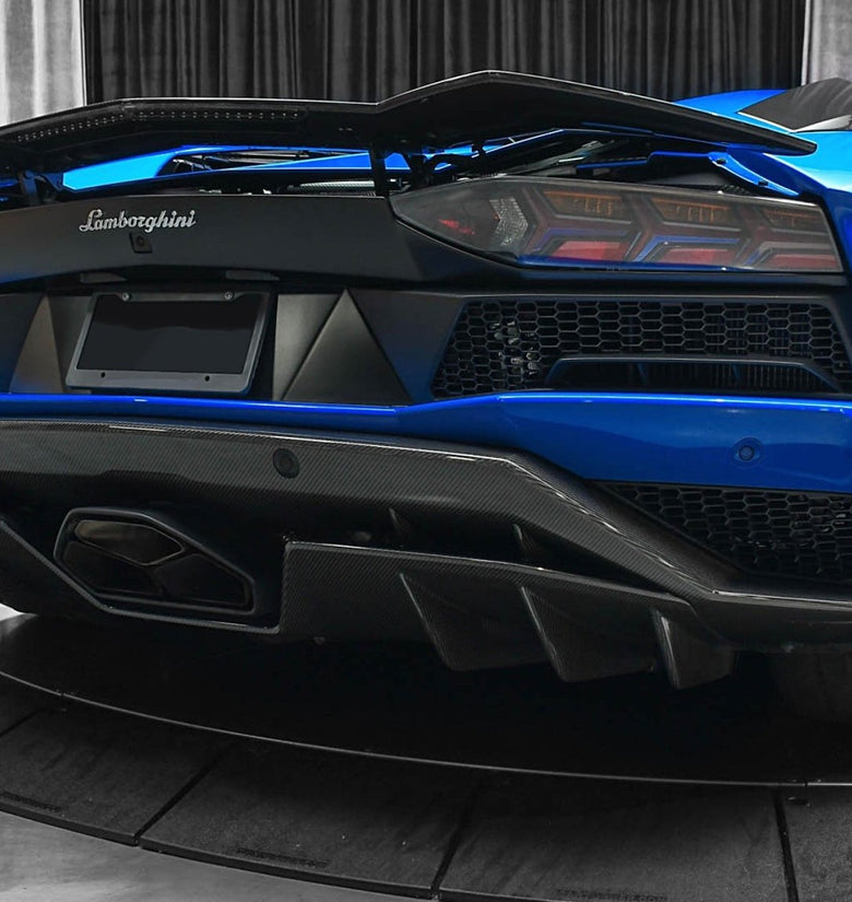 Diffuseur arrière en fibre de carbone « Tecno » de DMC pour Lamborghini Aventador S Coupé et Roadster d'origine - KDMPARTS EUROPE TUNING STORE