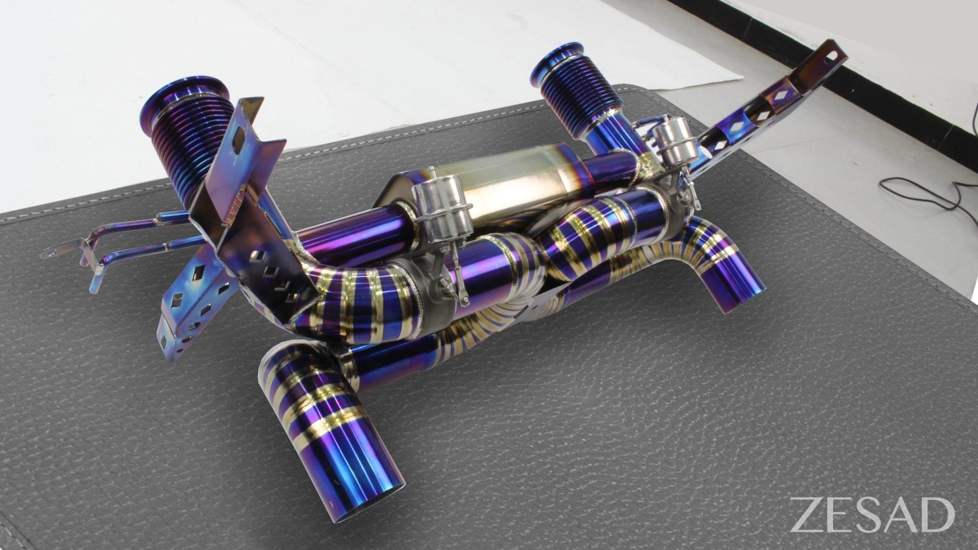 Échappement en acier inoxydable de ZESAD pour Lamborghini Huracan Coupé et Spyder d'origine - KDMPARTS EUROPE TUNING STORE