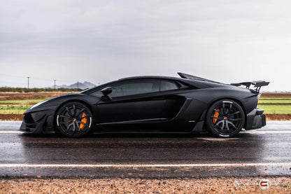 Jupes latérales en fibre de carbone « E - GT » DMC pour Lamborghini Aventador Coupé et Roadster d'origine - KDMPARTS EUROPE TUNING STORE