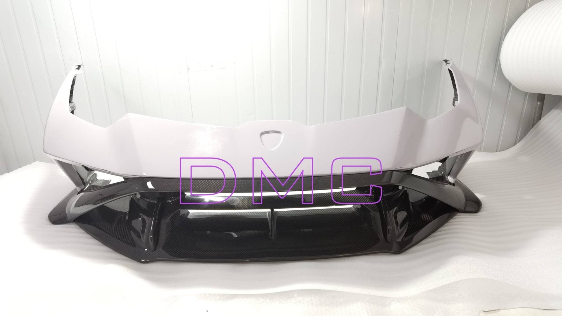 Kit carrosserie en fibre de carbone « STO » de DMC, transforme votre Lamborghini Huracan Coupé et Spyder d'origine en Super Trofeo Omologato - KDMPARTS EUROPE TUNING STORE