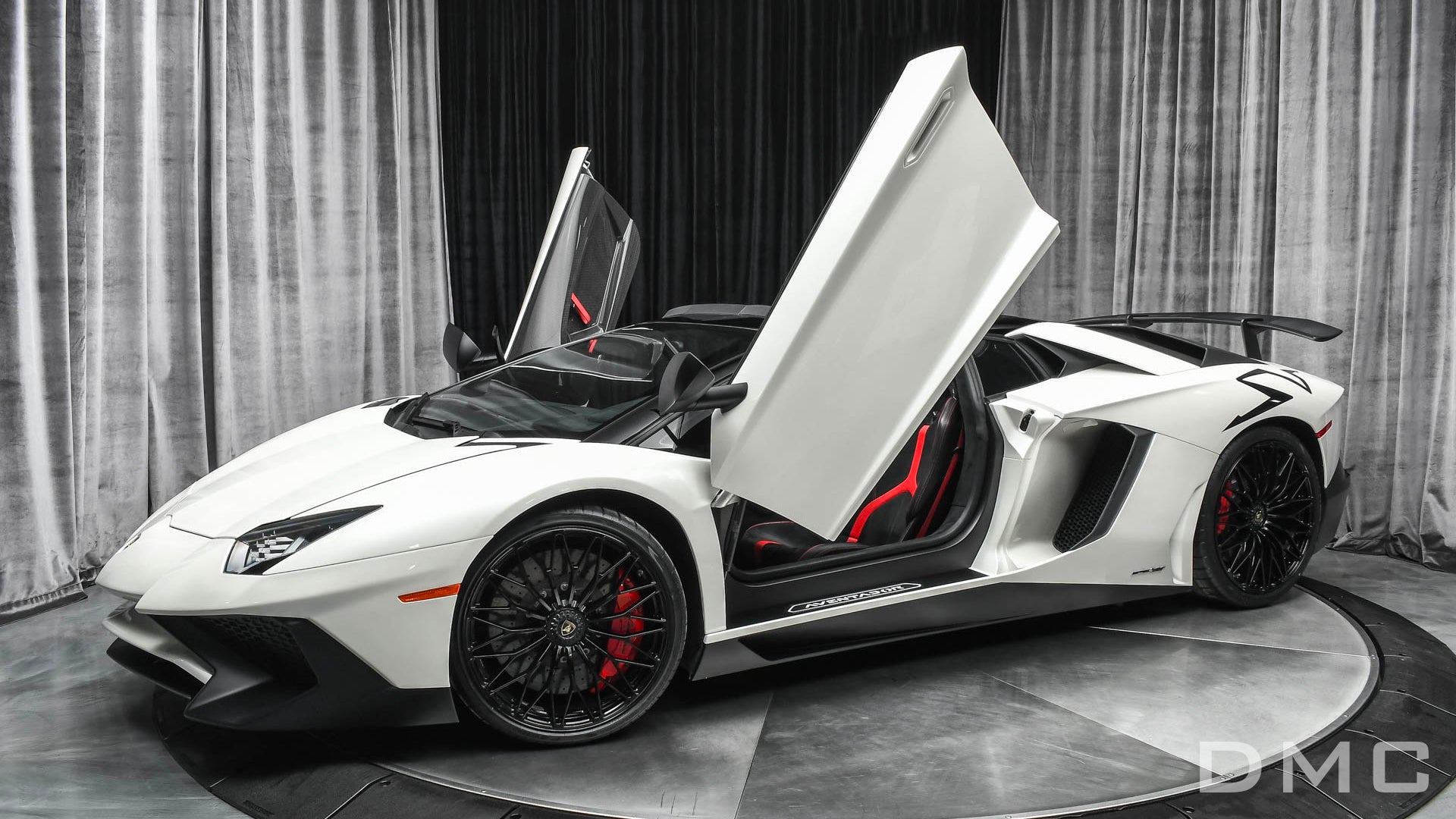 Kit carrosserie en fibre de carbone « SV LP750 » de DMC pour Lamborghini Aventador Coupé et Roadster d'origine - KDMPARTS EUROPE TUNING STORE