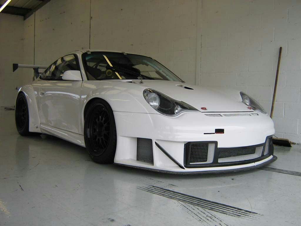 Kit carrosserie large en fibre de carbone « GT3 » pour Porsche 996 Carrera, Turbo et RSR d'origine - KDMPARTS EUROPE TUNING STORE