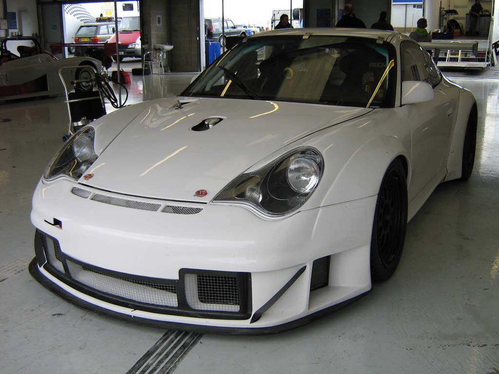 Kit carrosserie large en fibre de carbone « GT3 » pour Porsche 996 Carrera, Turbo et RSR d'origine - KDMPARTS EUROPE TUNING STORE