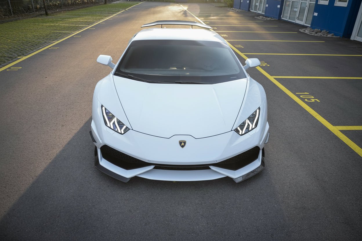 Lame de pare chocs avant en fibre de carbone « Affiri » de DMC pour Lamborghini Huracan Coupé et Spyder d'origine - KDMPARTS EUROPE TUNING STORE