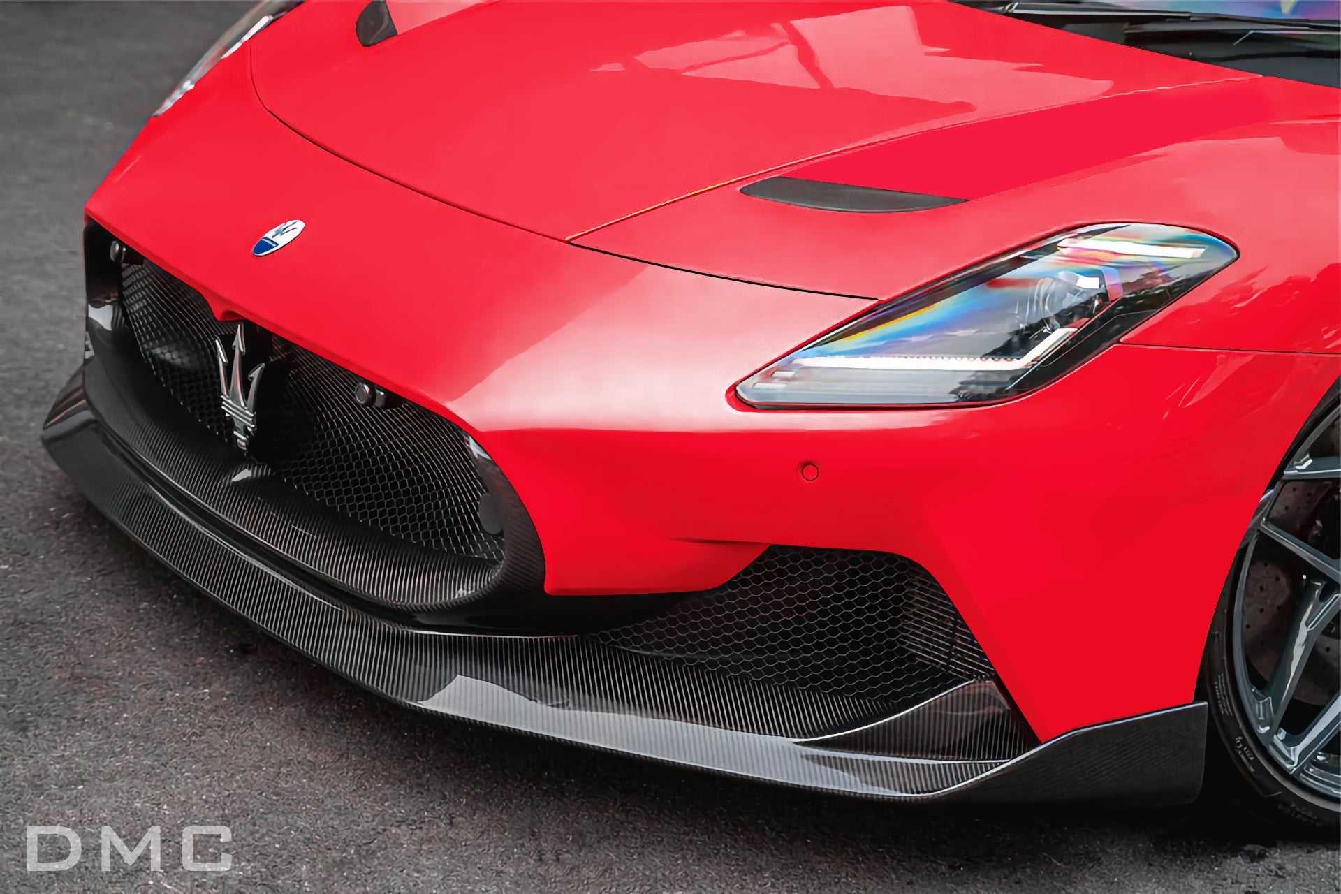 Lame de pare chocs avant en fibre de carbone de DMC pour Maserati MC20 Coupé et Spider Cielo - KDMPARTS EUROPE TUNING STORE