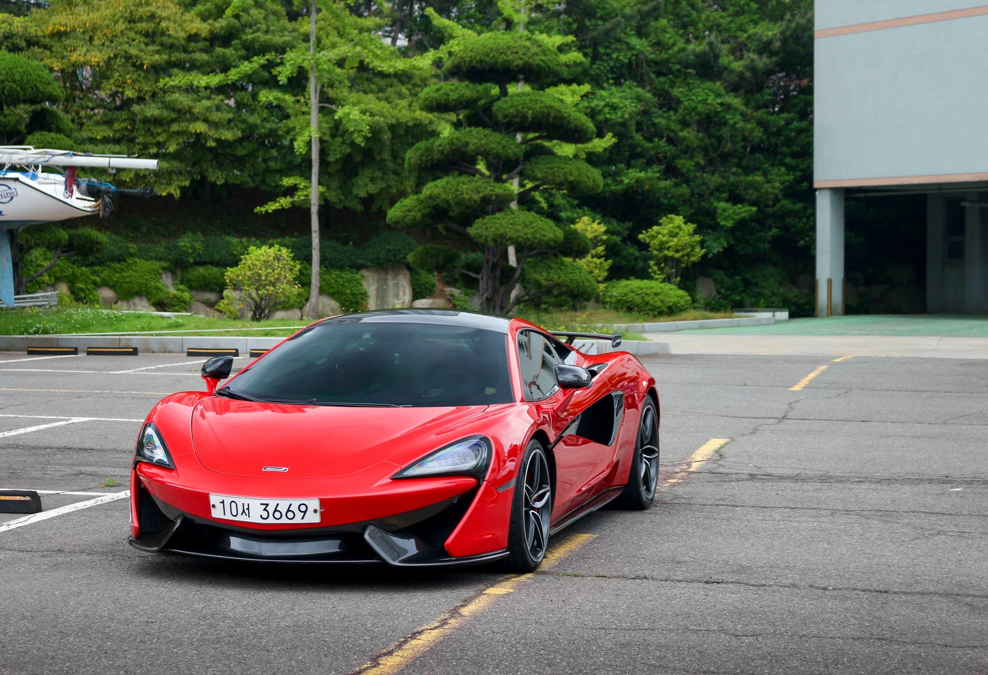 Lames de pare chocs avant latéraux en fibre de carbone de DMC pour McLaren 570S et 540C - KDMPARTS EUROPE TUNING STORE