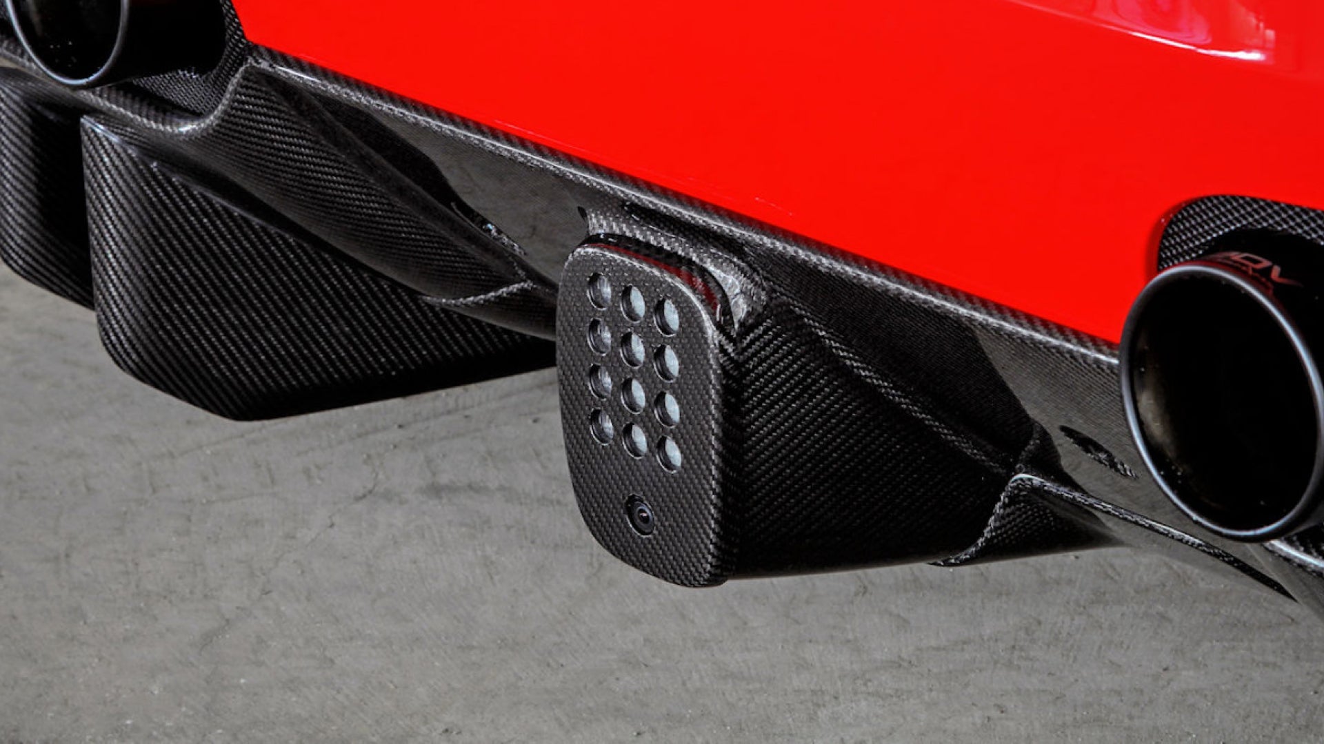 Pack extérieur en fibre de carbone « Pista » de DMC pour Ferrari 488 GTB Coupé et Spider - KDMPARTS EUROPE TUNING STORE