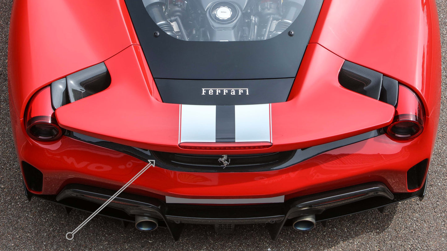 Panneau central arrière en fibre de carbone « Pista » de DMC pour Ferrari 488 Pista Coupé et Spider - KDMPARTS EUROPE TUNING STORE