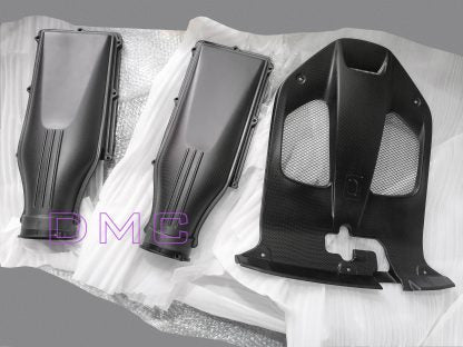 Panneaux de compartiment moteur en fibre de carbone de DMC pour Ferrari 812 Superfast, GTS et Competizione, Coupé et Spider Aperta d'origine - KDMPARTS EUROPE TUNING STORE