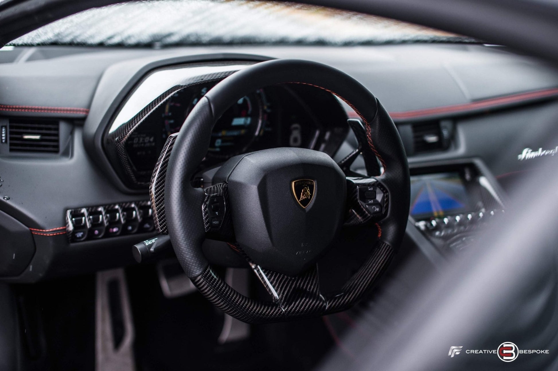 Panneaux intérieurs avec volant en fibre de carbone « E - GT » DMC pour Lamborghini Aventador Coupé et Roadster d'origine - KDMPARTS EUROPE TUNING STORE