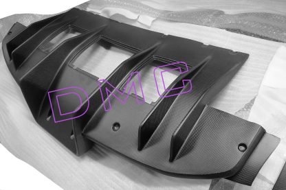Pare chocs arrière avec diffuseur en fibre de carbone de DMC pour Ferrari 458 Speciale & Aperta Italia, en remplacement de la pièce d'origine - KDMPARTS EUROPE TUNING STORE