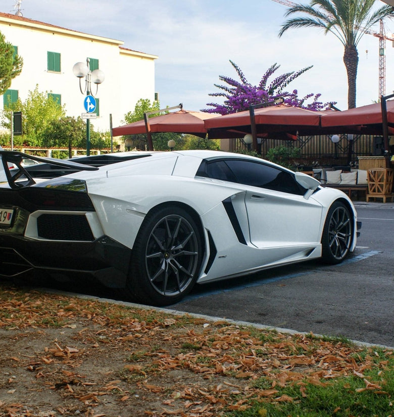 Pare chocs arrière en fibre de carbone Aventador « SV - E » DMC pour Lamborghini Coupé et Roadster d'origine - KDMPARTS EUROPE TUNING STORE